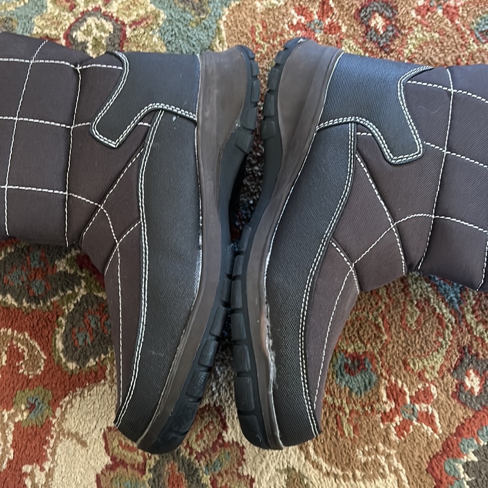 NWOT Itasca Vixen Quilted Boots Sz 8 - Picture 15 of 16